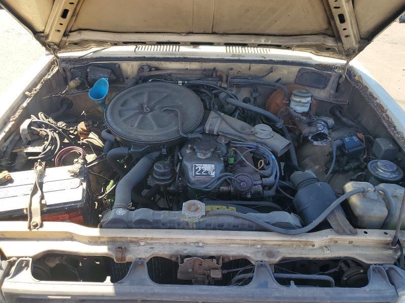 1982 Toyota Pickup / Cab Chassis 1/2 TON DLX