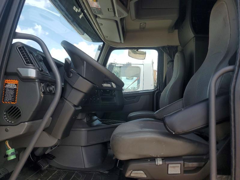 2020 Volvo Vnl Semi Truck
