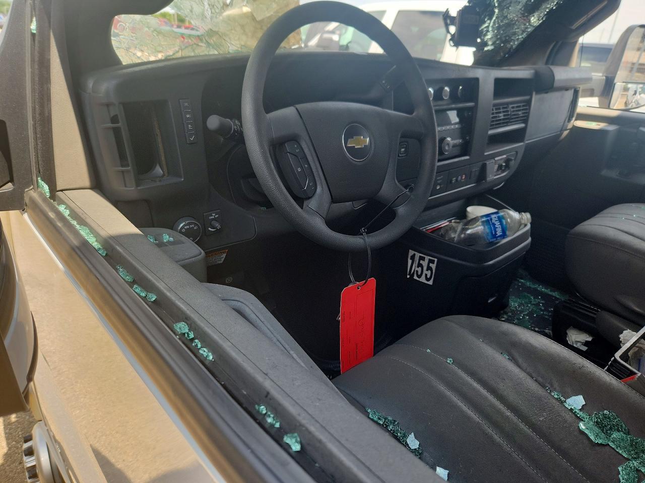 2025 Chevrolet Express BOX Truck