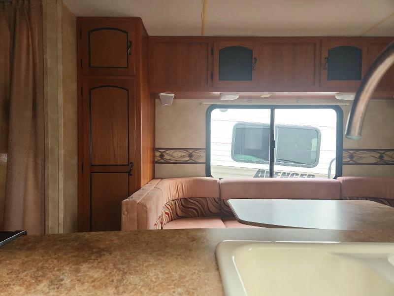 2011 Coachmen Freedom Express