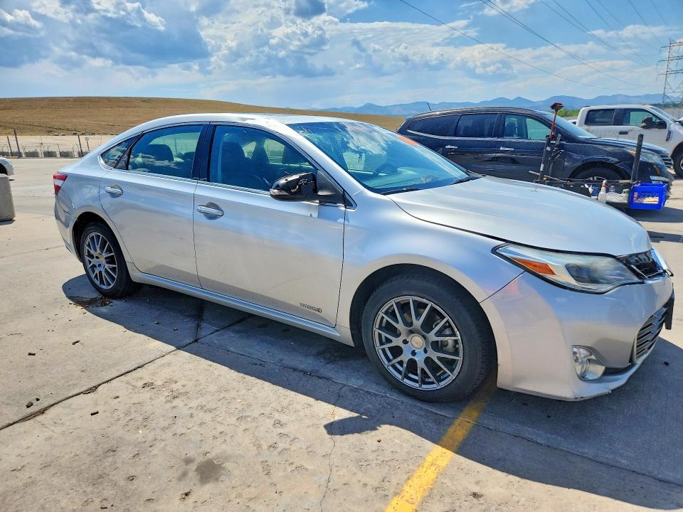 2013 Toyota Avalon Hybrid xle Touring