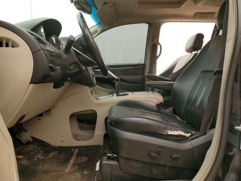 2014 Chrysler Town & Country Touring l
