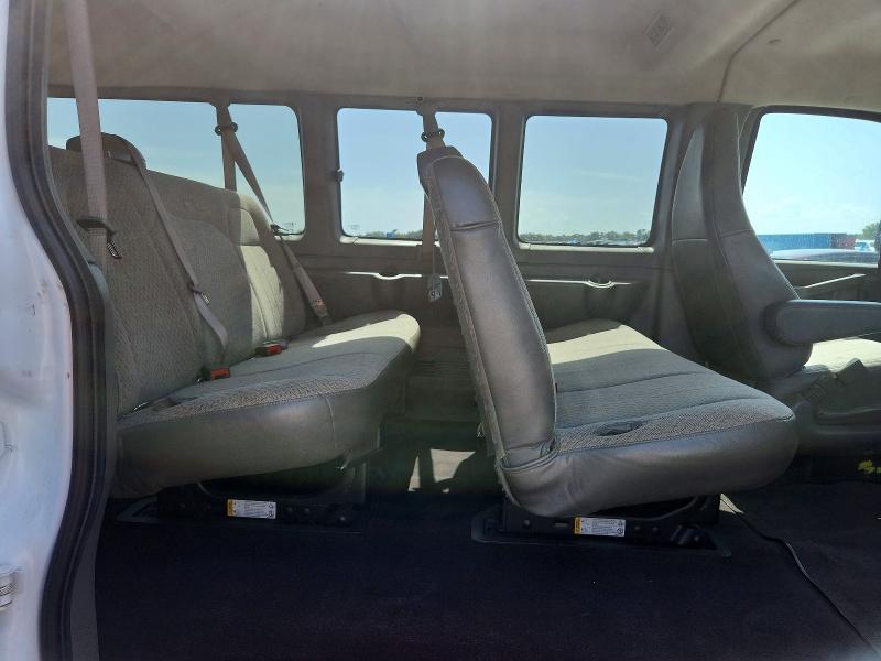 2025 Chevrolet Express G3500 LT