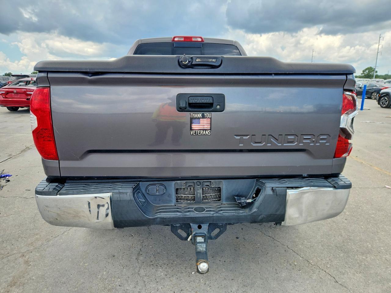 2017 Toyota Tundra SR5