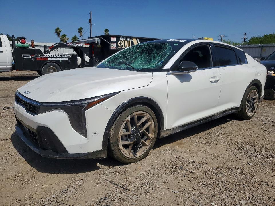 2025 KIA K4 GT Line