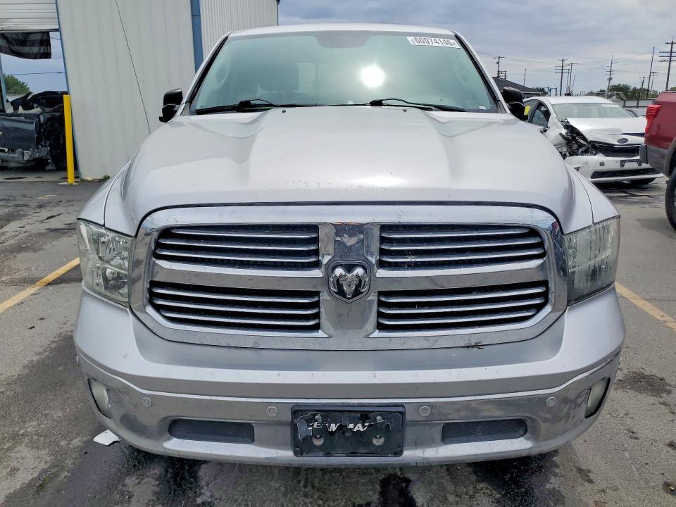 2015 Dodge RAM 1500 SLT