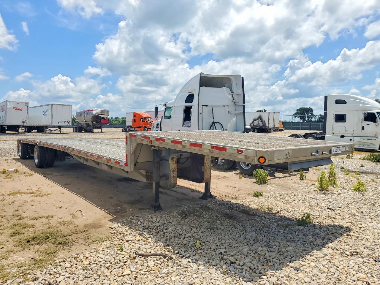 2007 Reitnouer Drop Deck Trailer