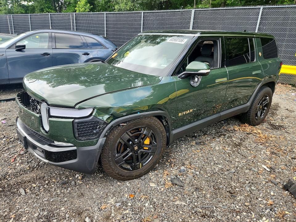 2023 Rivian R1S Adventure
