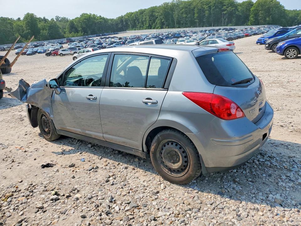 2011 Nissan Versa 1.8 s