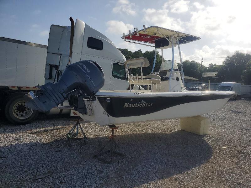 2016 Nauset Marine 2016 Nauticstar Boat