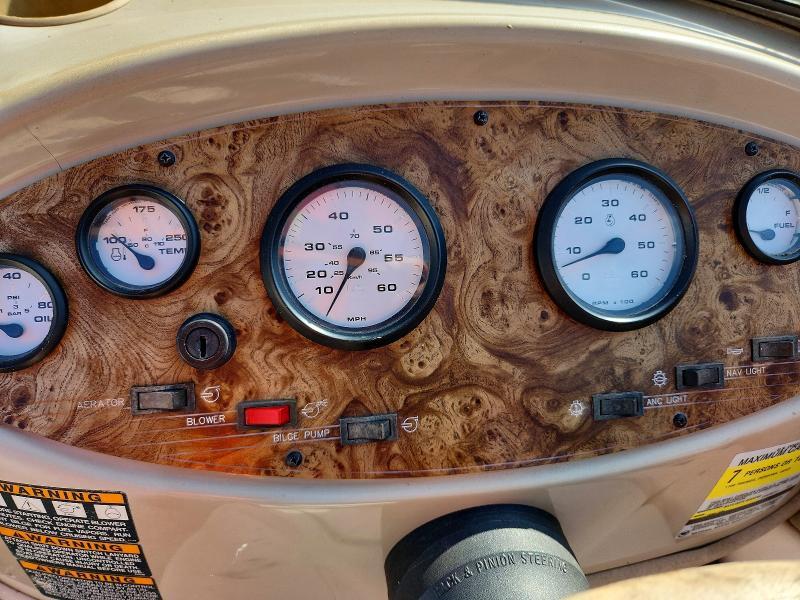 2000 Bayliner Boat-Boat