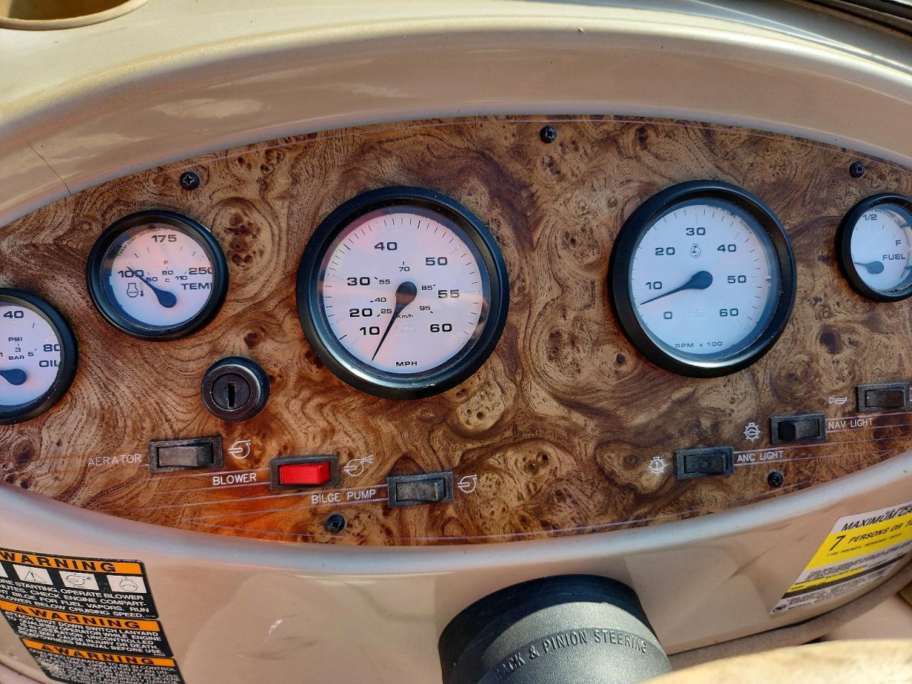 2000 Bayliner Boat-Boat