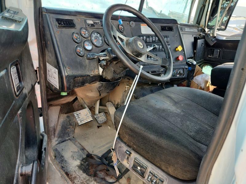 2019 Western Star 2019 Western Star 4700 Semi Truck