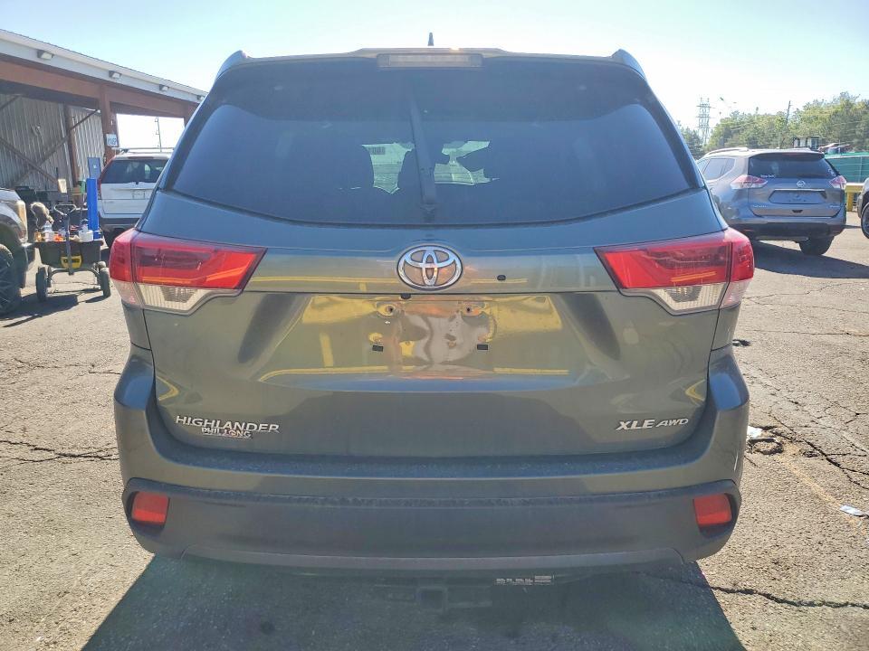 2017 Toyota Highlander XLE