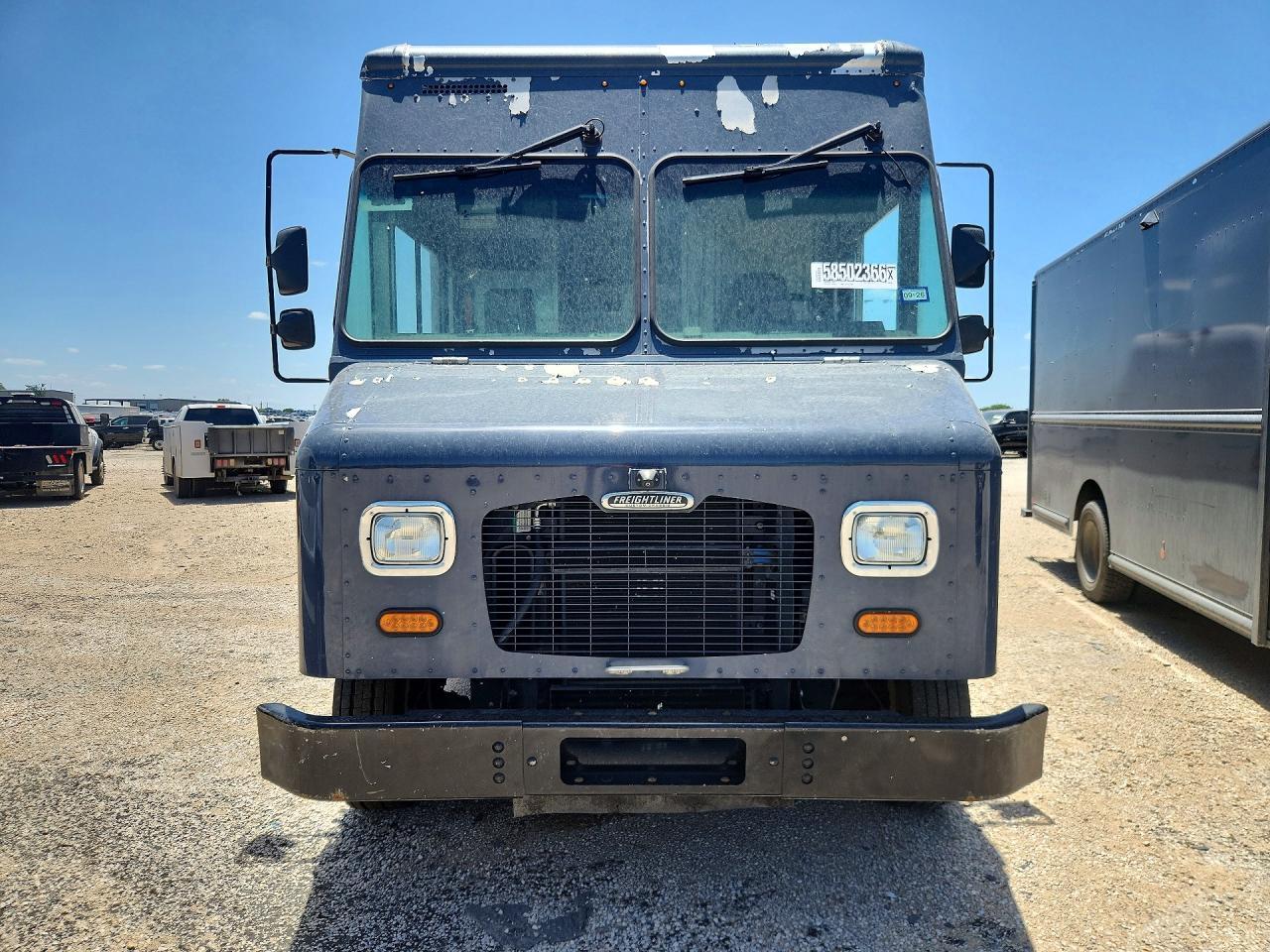 2021 Freightliner MT45G Chassis Delivery Truck