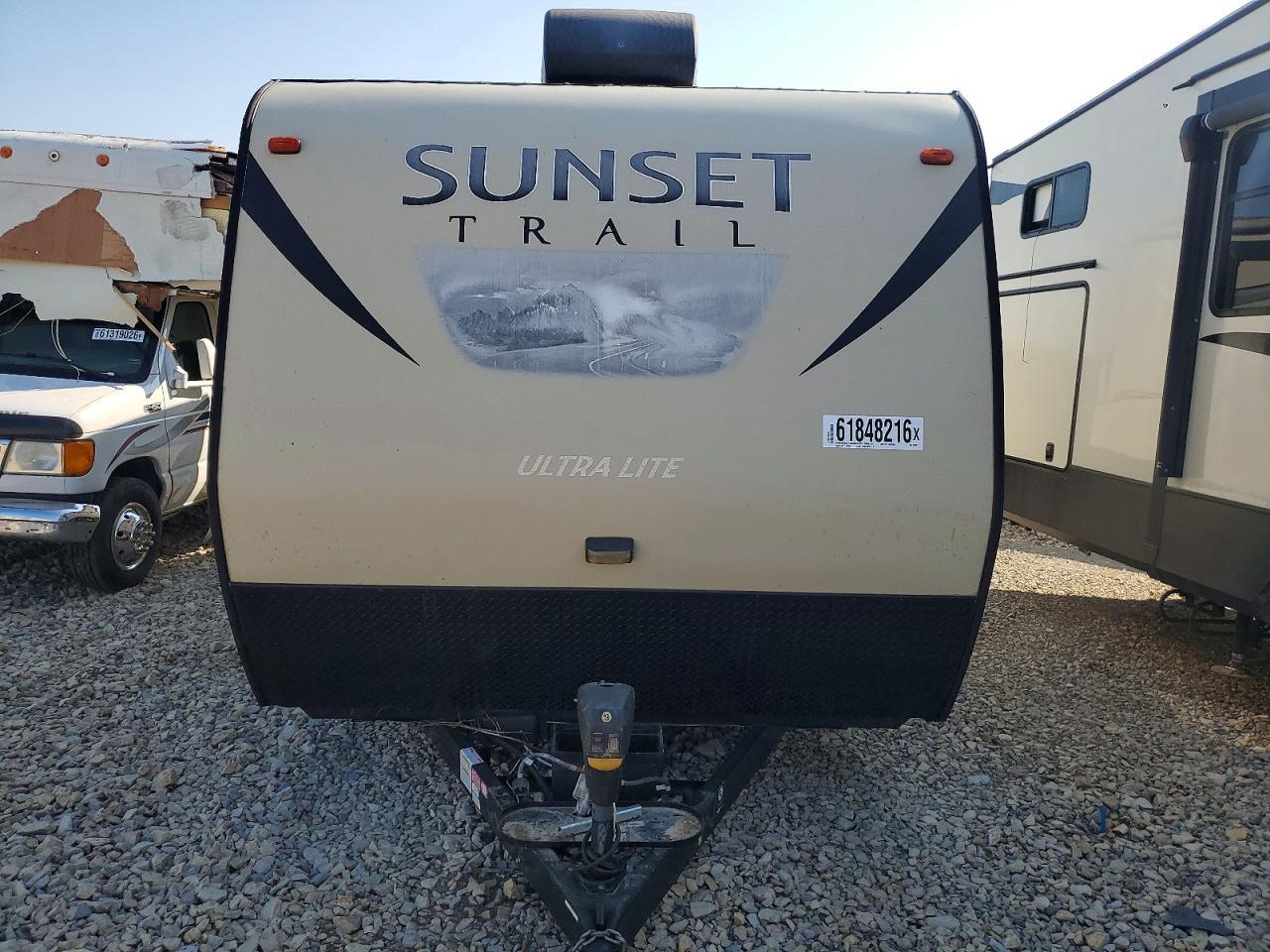 2016 Crossroads Sunset Camper