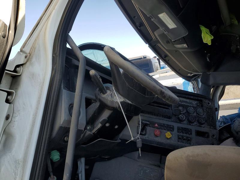 2022 Freightliner Cascadia 126 Semi Truck