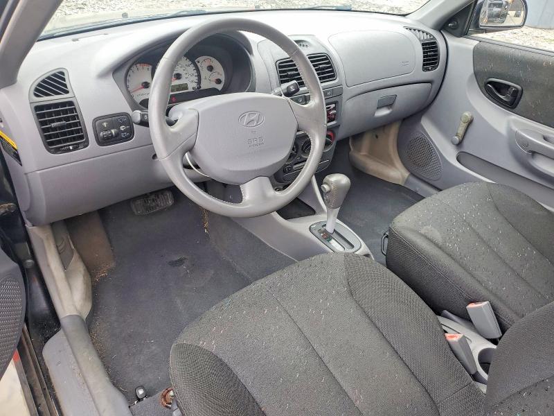 2004 Hyundai Accent gl