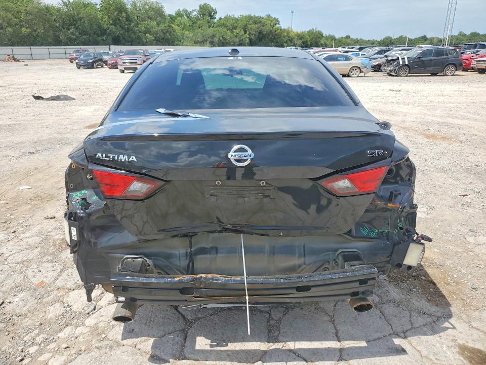 2022 Nissan Altima sr