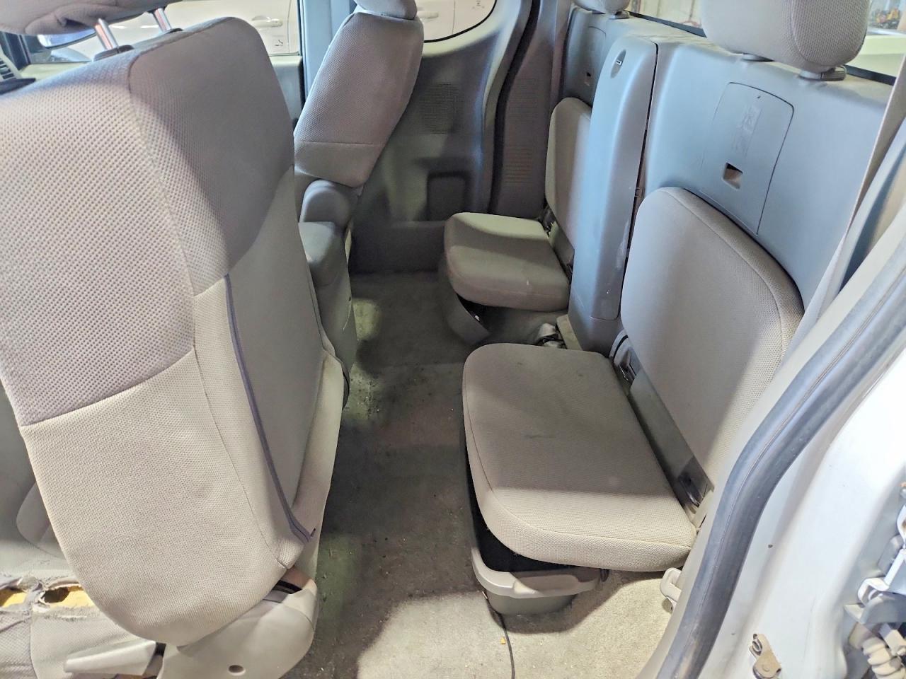 2013 Nissan Frontier S