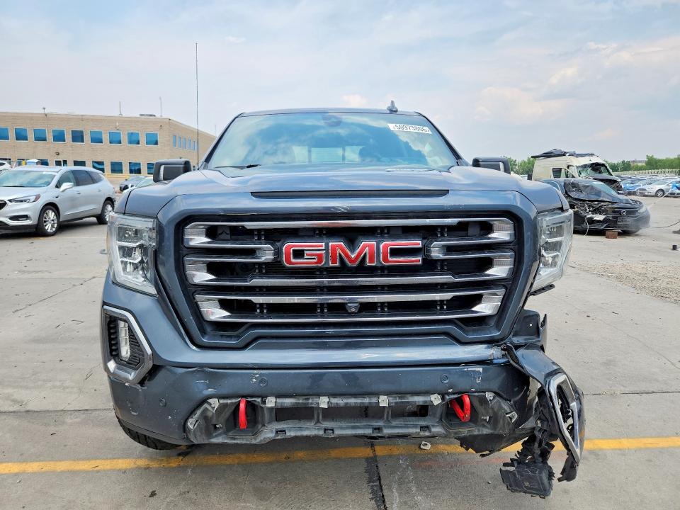 2021 GMC Sierra K1500 AT4
