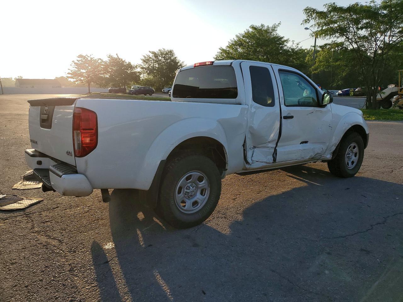 2021 Nissan Frontier S