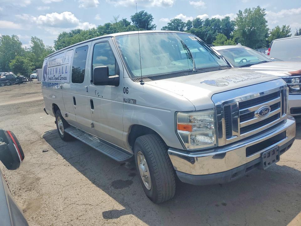 2009 Ford Econoline E350 Super Duty Wagon