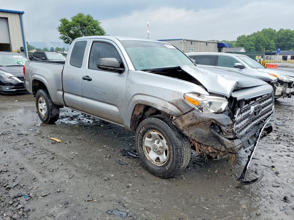 2017 Toyota Tacoma SR