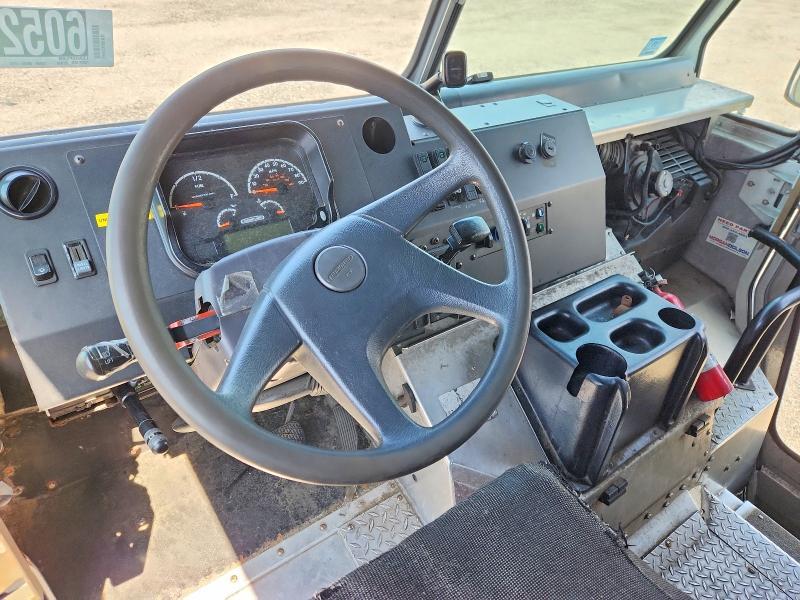 2020 Freightliner Chassis M Line WALK-IN Van