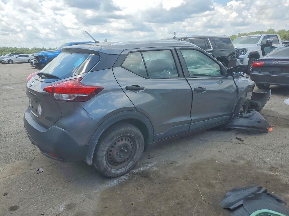 2018 Nissan Kicks s