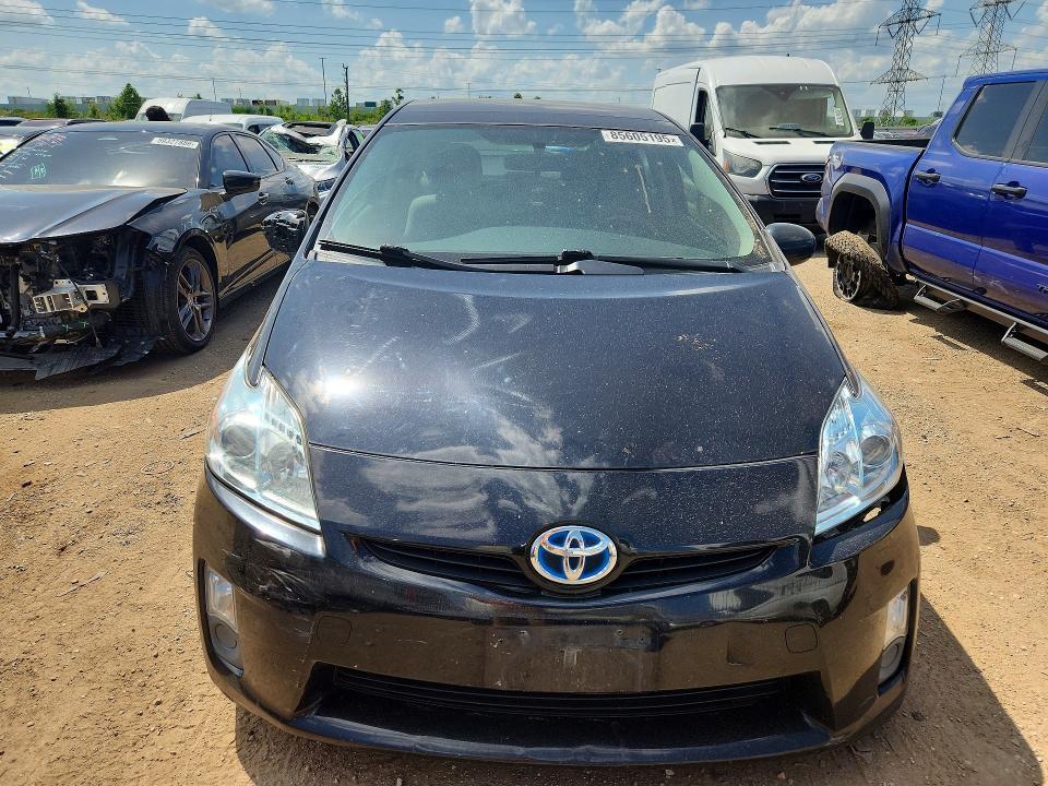 2010 Toyota Prius iii