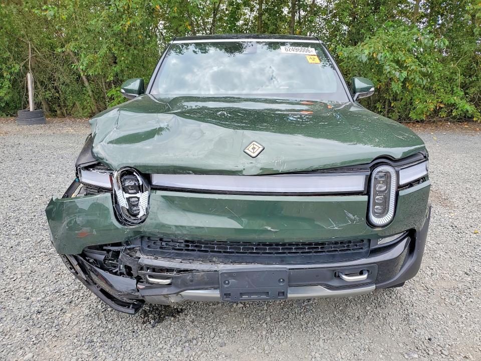 2023 Rivian R1S Adventure