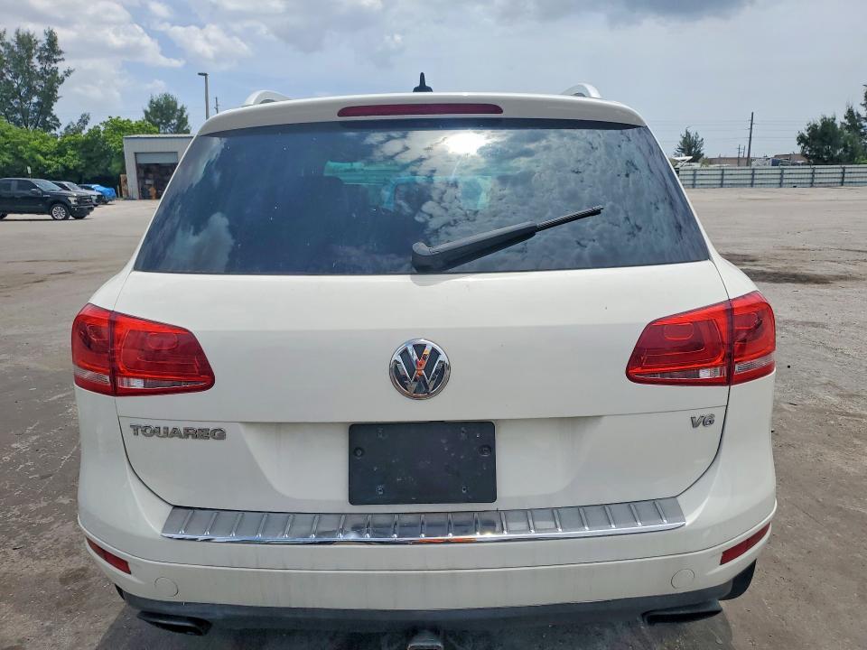 2011 Volkswagen Touareg V6