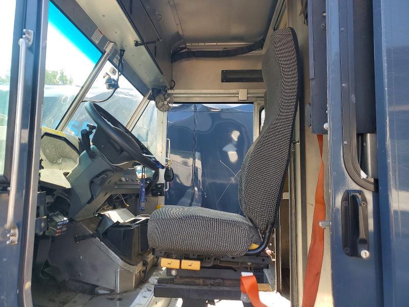 2020 Ford F59 Delivery Truck