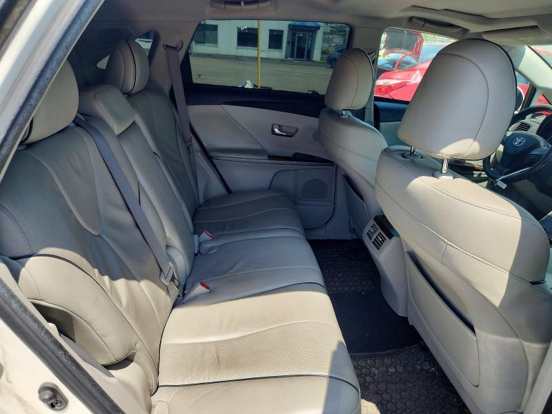 2010 Toyota Venza awd V6