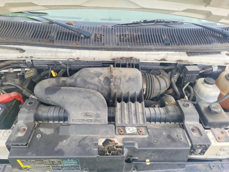 2006 Ford Econoline E450 Super Duty Cutaway Van