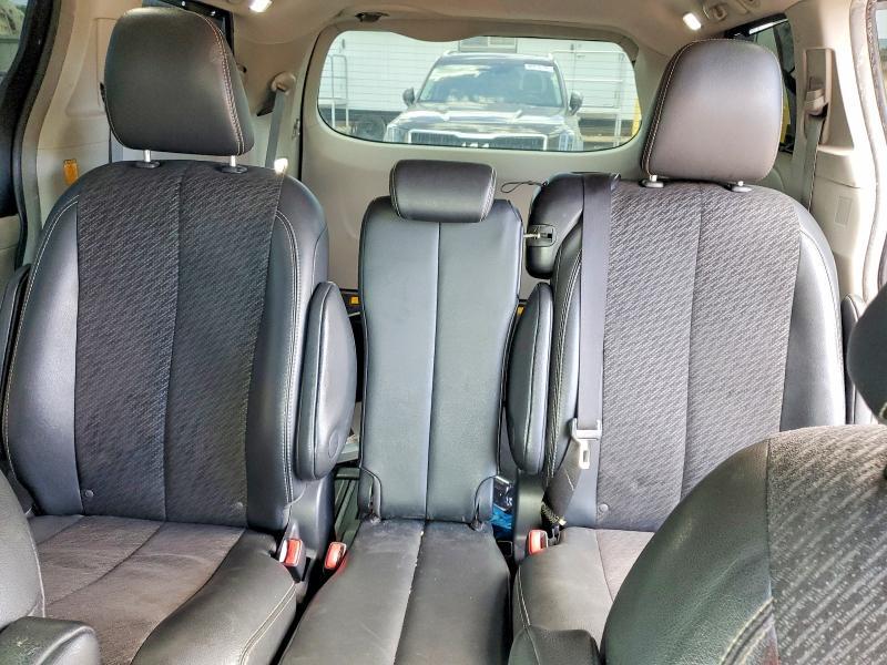 2012 Toyota Sienna Sport