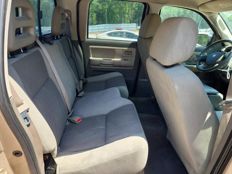 2005 Dodge Dakota Quad slt
