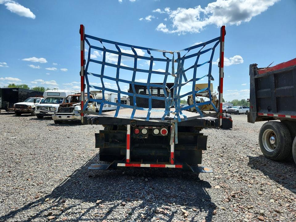 2015 Freightliner Business Class M2 Flatbed Truck