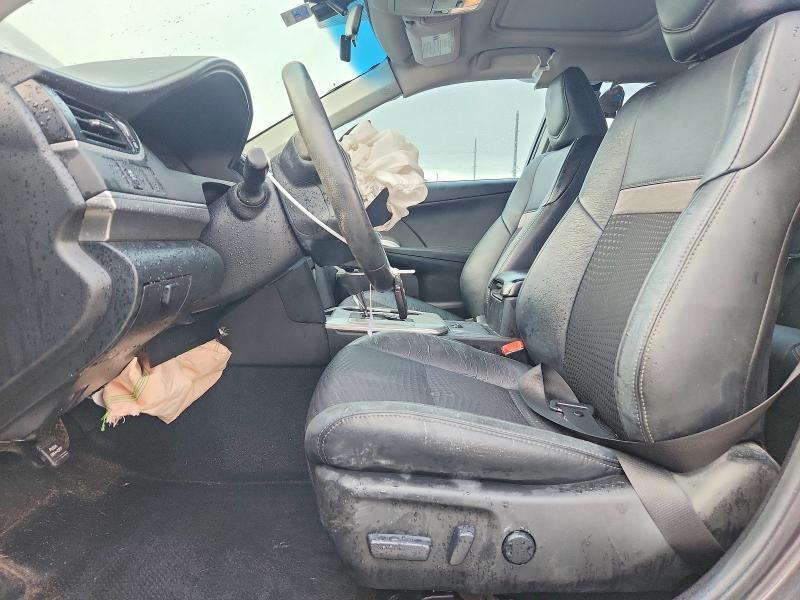 2014 Toyota Camry Hybrid se