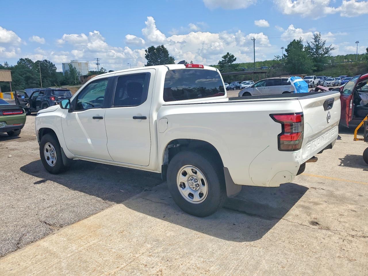 2024 Nissan Frontier S