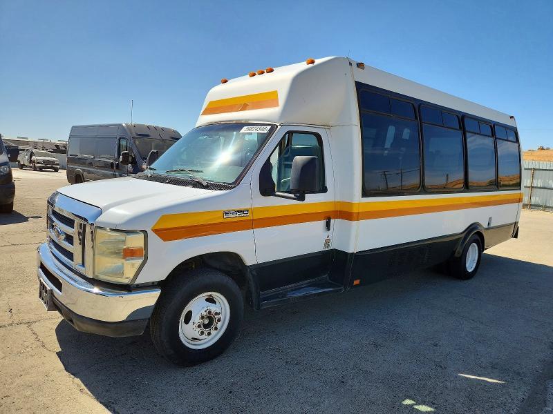 2008 Ford Econoline E450 Super Duty Cutaway Van