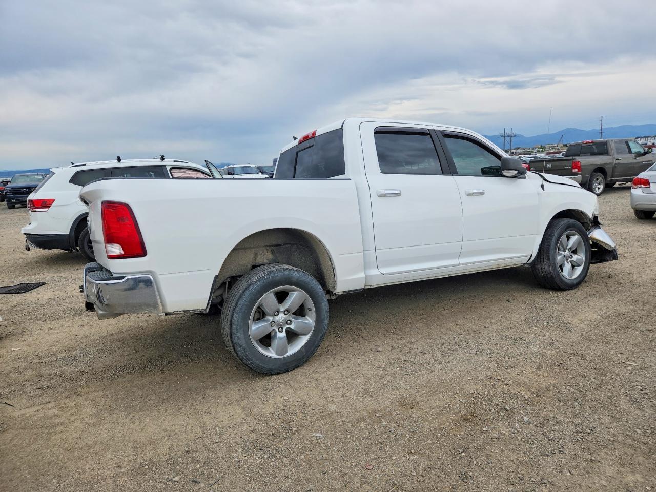 2015 Dodge RAM 1500 SLT