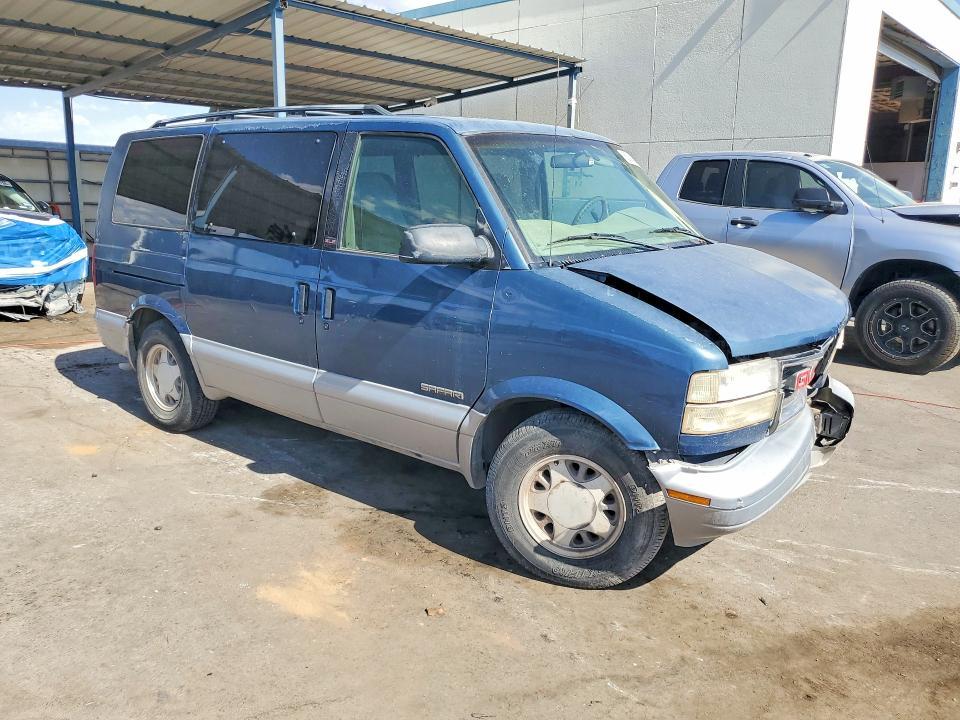 2000 GMC Safari XT