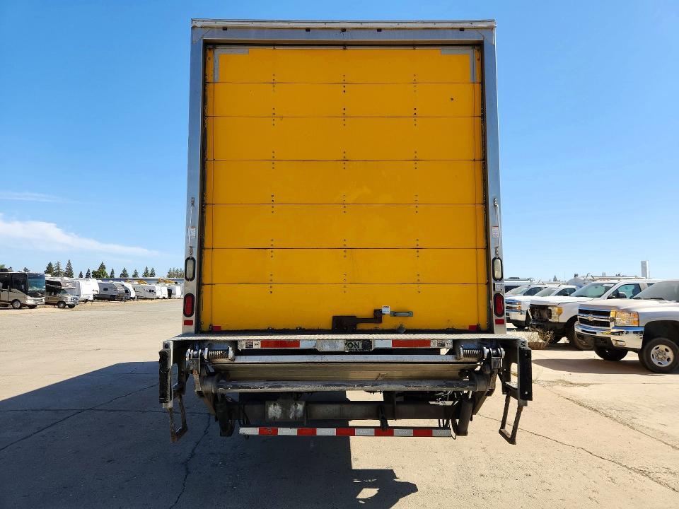 2016 International 4300 BOX Truck