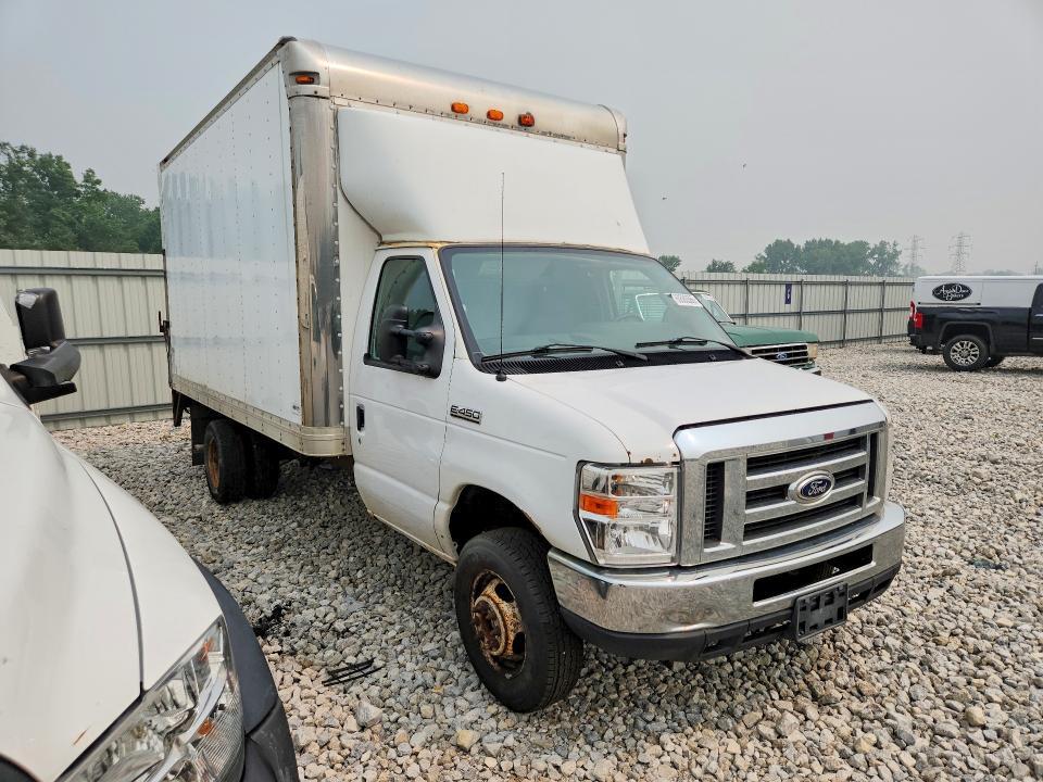 2017 Ford E450 box Truck