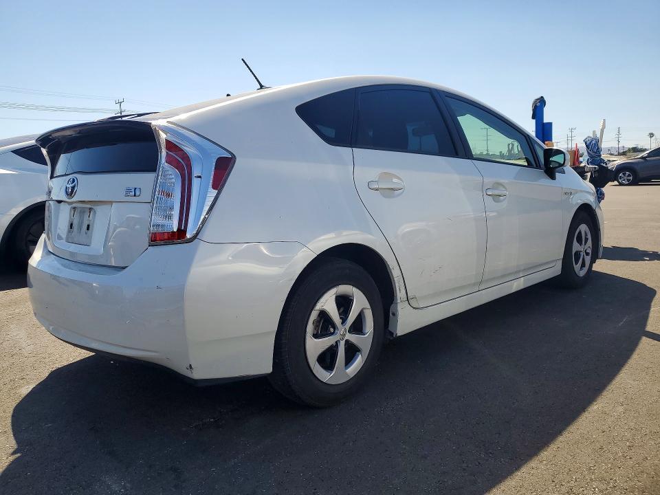 2014 Toyota Prius Three