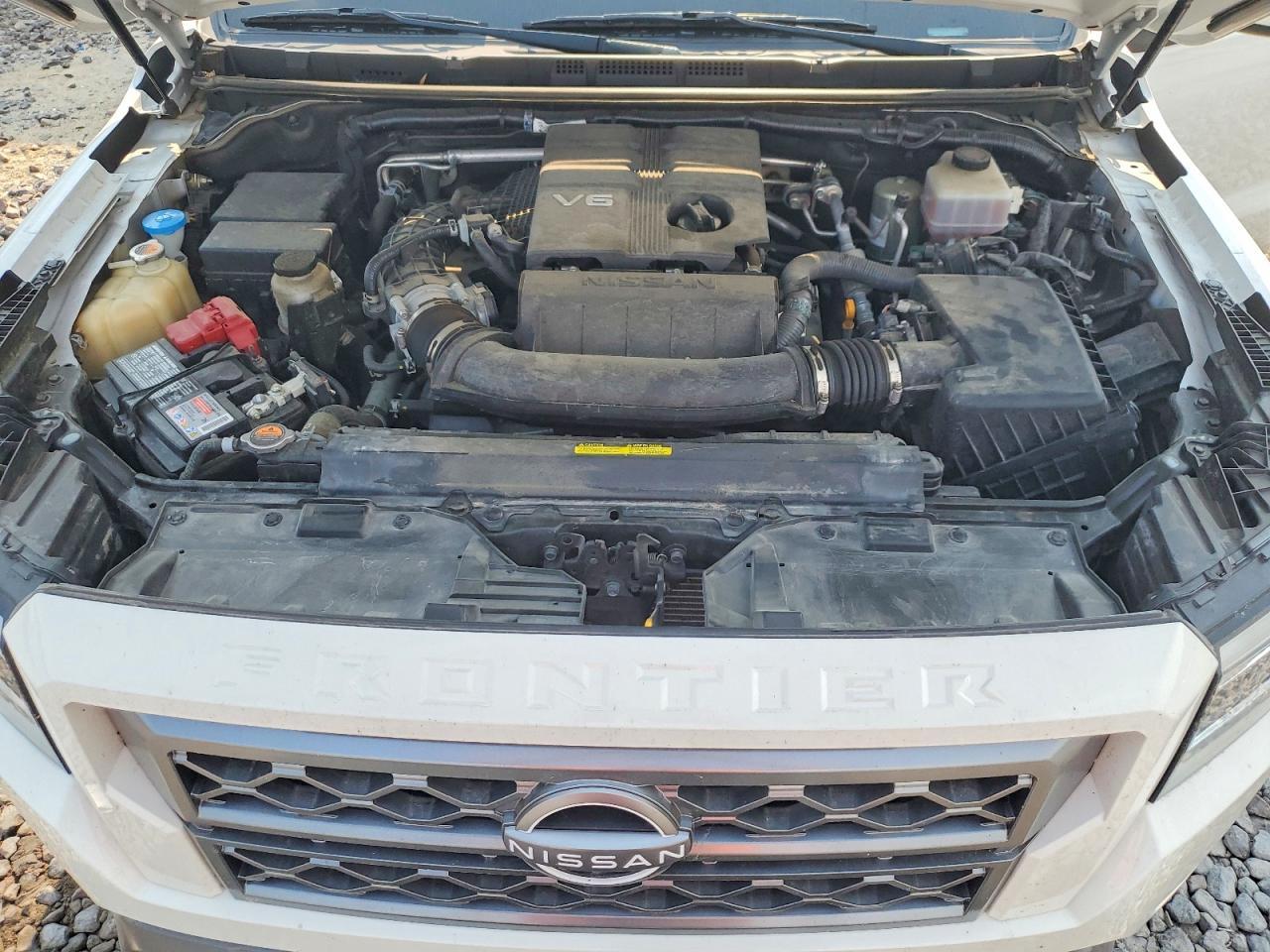 2022 Nissan Frontier SV