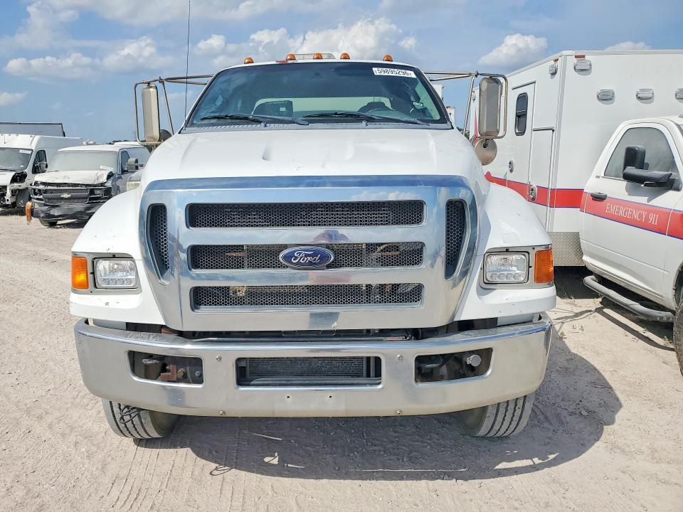 2012 Ford F750 Super Duty