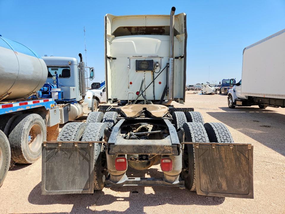 2015 Mack CXU613 Semi Truck